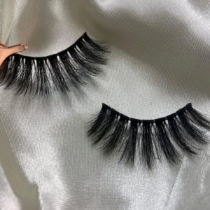 'Queen' False Eyelashes